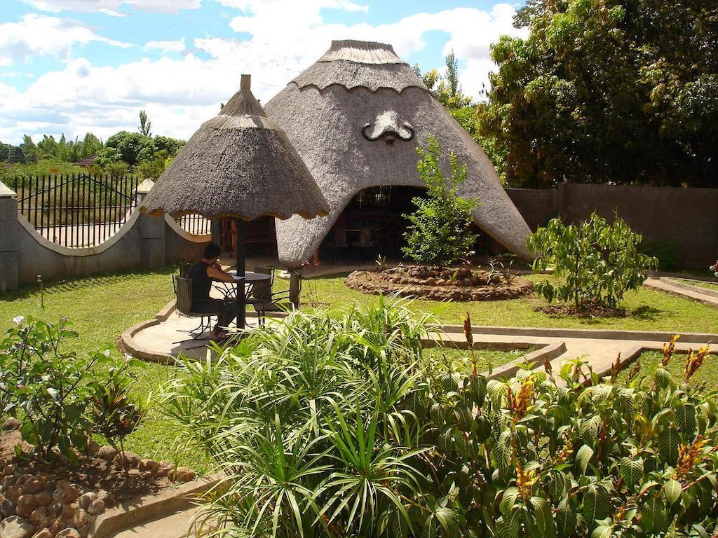 The Stone Guest House Livingstone Exterior foto